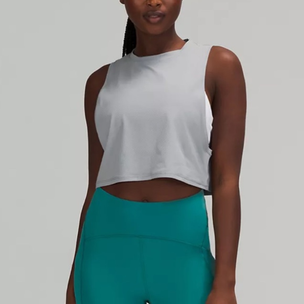 Muscle love crop tank